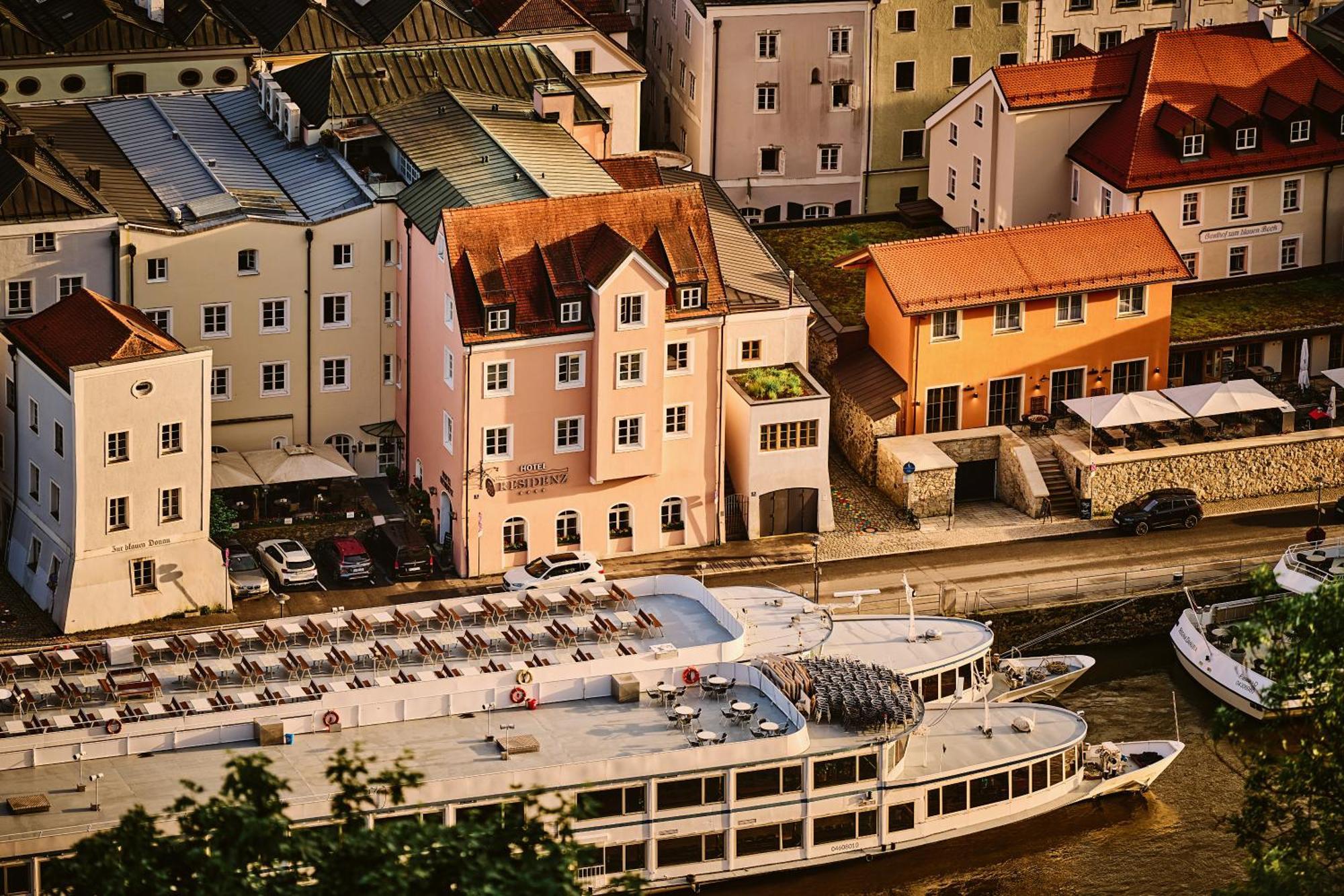 Residenz Hotel 4*